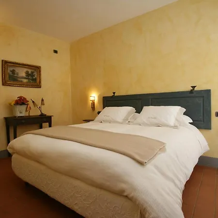 Borgo La Casetta Farm stay San Baronto