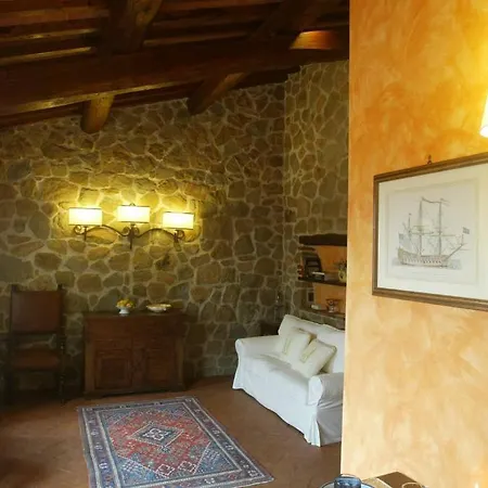 Borgo La Casetta Farm stay San Baronto